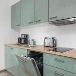 Five Seas With Parking & Swimming Pool By Renters