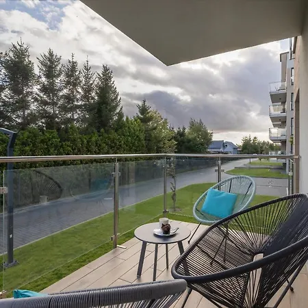 Five Seas With Parking & Swimming Pool By Renters 아파트 시아노제티