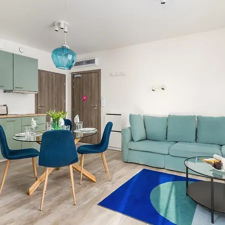 Five Seas With Parking & Swimming Pool By Renters 아파트 시아노제티