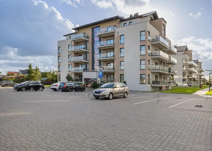 Five Seas With Parking & Swimming Pool By Renters Apartamento