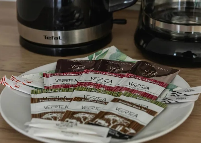 Five Seas With Parking & Swimming Pool By Renters Lägenhet