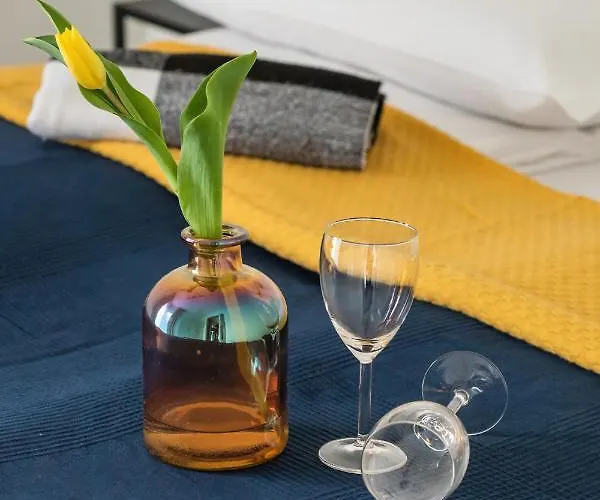 Five Seas With Parking & Swimming Pool By Renters *